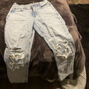 American Eagle mom jeans, size 8
